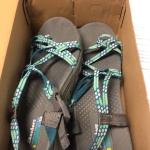 Skechers strapping Reggae Loopy sandals womens 11
